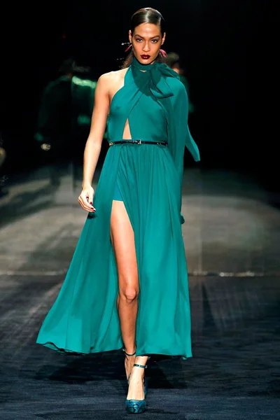 Look 2
